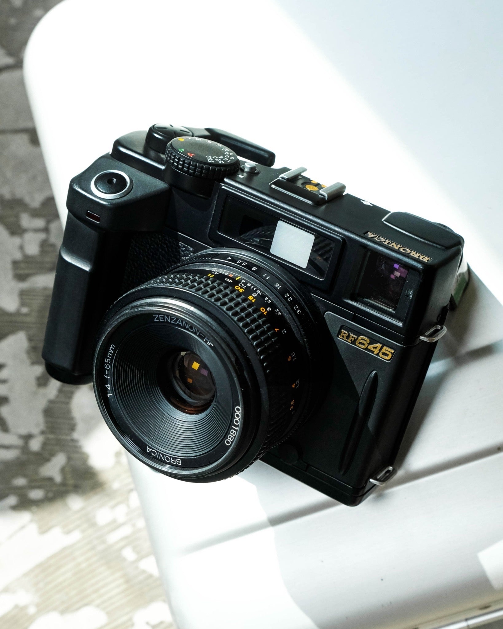 BRONICA RF645 （ブロニカRF645） & ゼンザノン65mm - カメラ