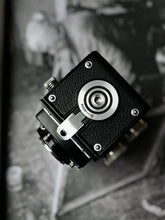 Load image into Gallery viewer, Rolleicord V
