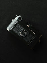 Load image into Gallery viewer, Leica M6 Black “Big Logo”
