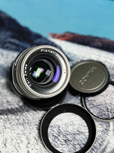 Load image into Gallery viewer, Carl Zeiss Planar 45mm 1:2 T*
