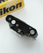 Load image into Gallery viewer, Nikon FE2 Black

