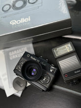Load image into Gallery viewer, Rollei 35 Classic Black
