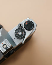 Load image into Gallery viewer, Asahi Pentax Spotmatic SPF with Lens
