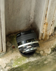 Nikon Nikkor 35mm 1:2 AIS